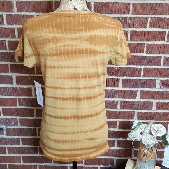Athleta Golden Orange Organic Daily Tie Dye Crew Neck Tee Shirt Medium NWT - Picture 4 of 7